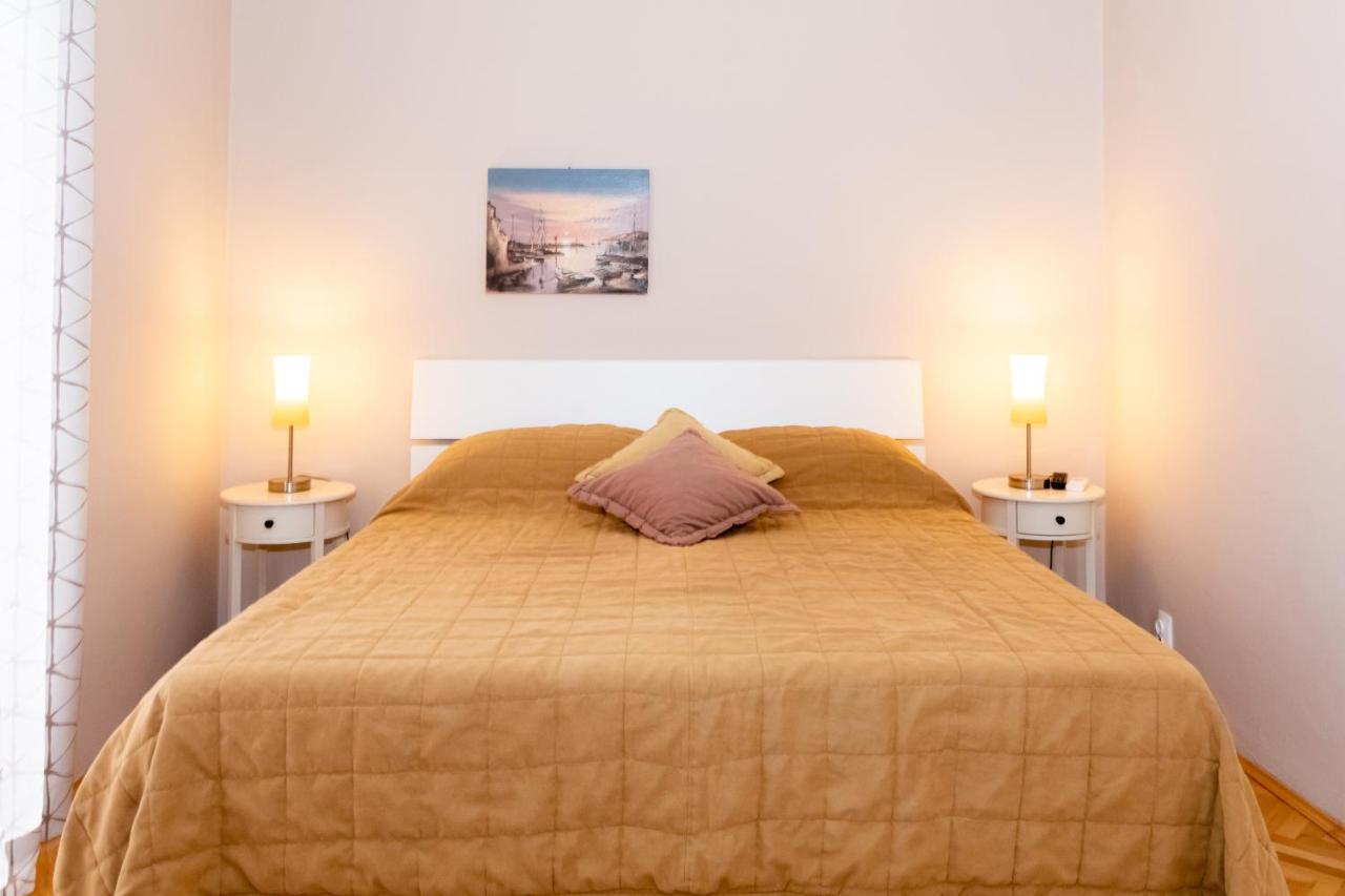 Cozy Studio Vanja Vodice Apartment ภายนอก รูปภาพ