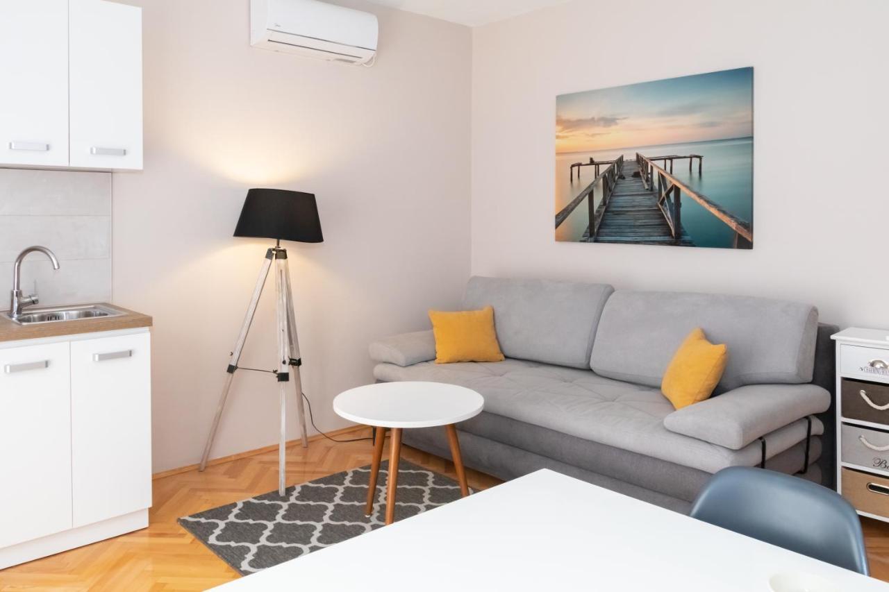 Cozy Studio Vanja Vodice Apartment ภายนอก รูปภาพ