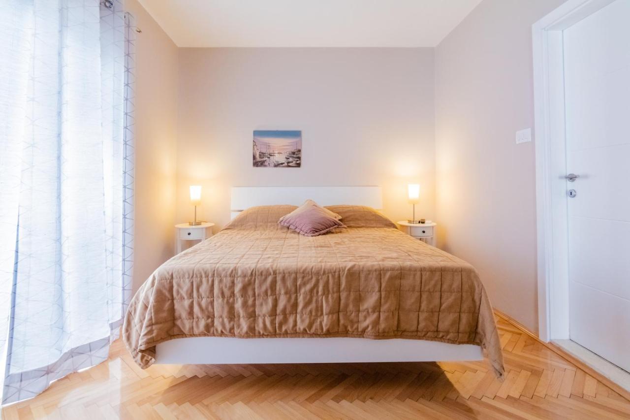 Cozy Studio Vanja Vodice Apartment ภายนอก รูปภาพ