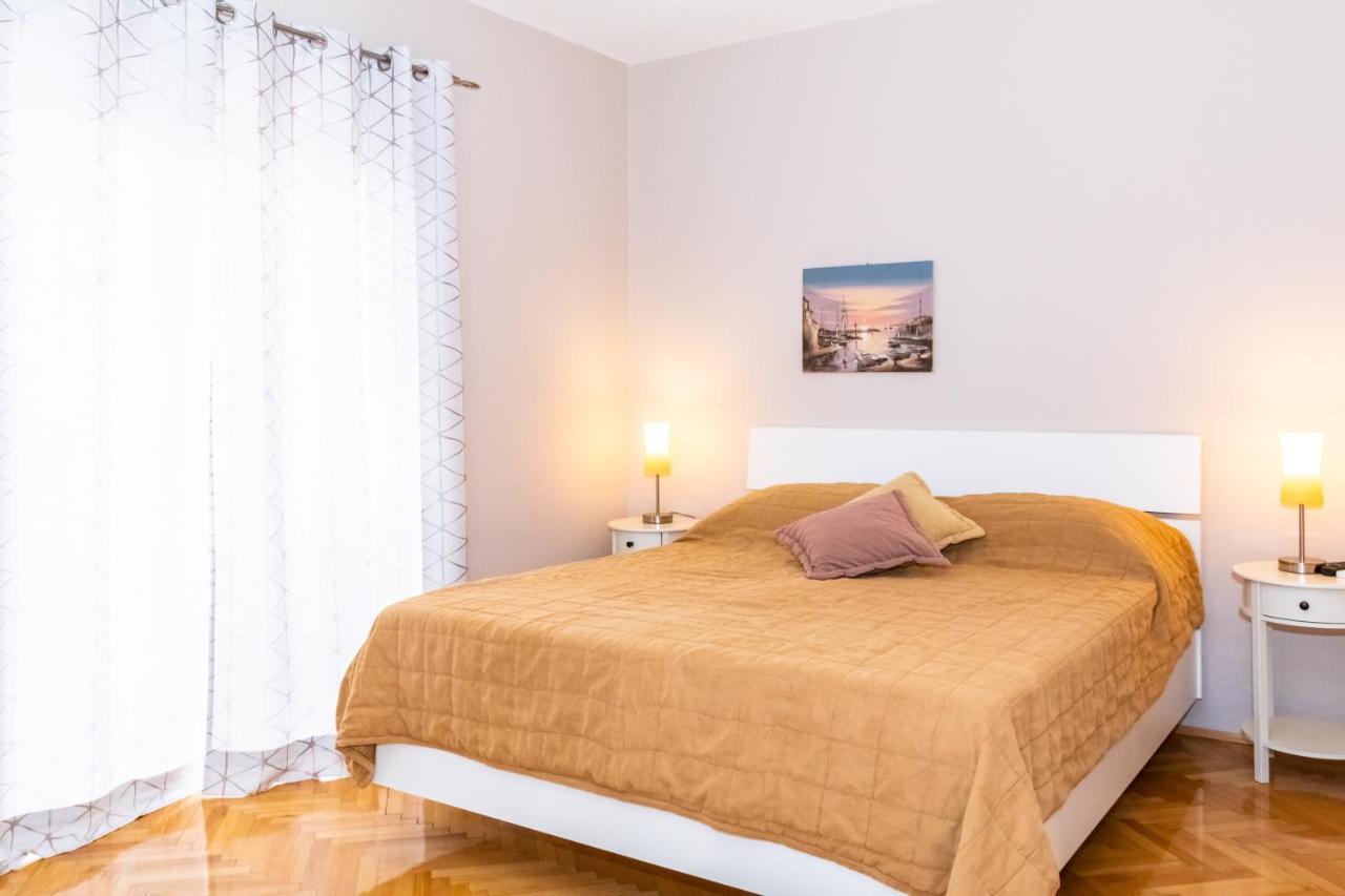 Cozy Studio Vanja Vodice Apartment ภายนอก รูปภาพ