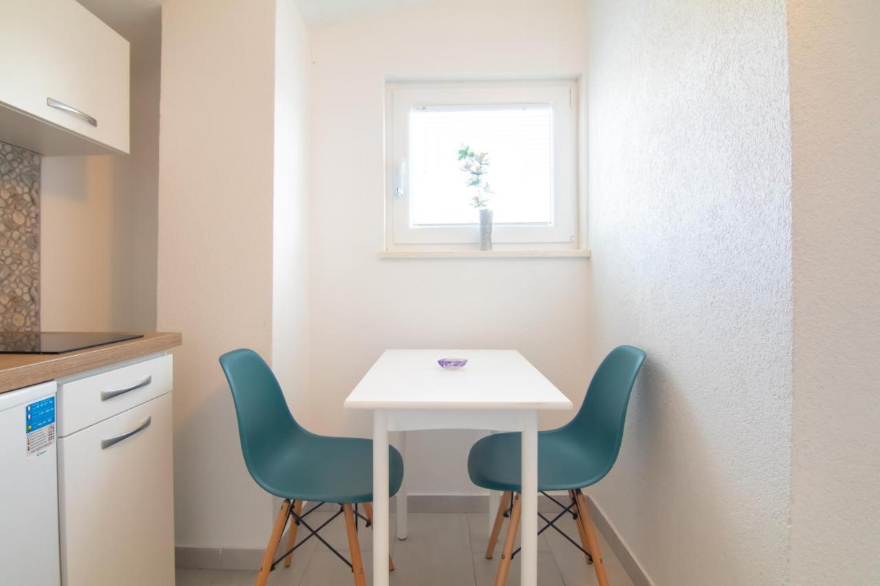 Cozy Studio Vanja Vodice Apartment ภายนอก รูปภาพ